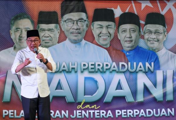 Anwar says unity govt determined to develop Kelantan if it wins state polls